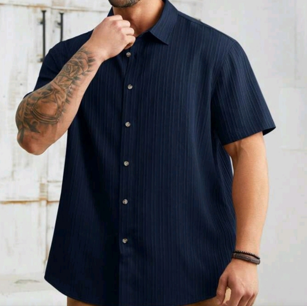 NWOT Men's Big & Tall Short Sleeve Button Down Shirt, 3XL, Navy Blue - Picture 6 of 8